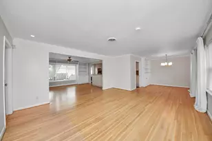 6403 Waltway Dr, Houston, TX 77008 - Photo 14