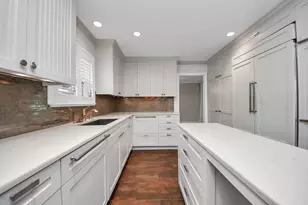 6403 Waltway Dr, Houston, TX 77008 - Photo 12