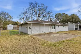 15443 San Jacinto St, Hamshire, TX 77622 - Photo 2
