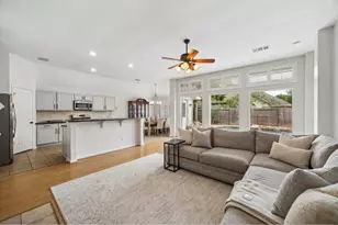 1264 Deerbrook Dr, Sugar Land, TX 77479 - Photo 12