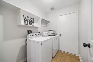 1264 Deerbrook Dr, Sugar Land, TX 77479 - Photo 26