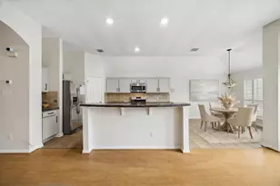 1264 Deerbrook Dr, Sugar Land, TX 77479 - Photo 14