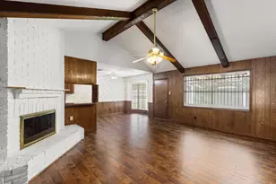 9106 Sharpview Dr, Houston, TX 77036 - Photo 4