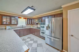 726 Skylark Rd, Pasadena, TX 77502 - Photo 10