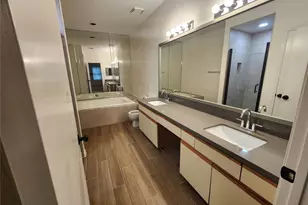 3130 Holly Hall St, Houston, TX 77054 - Photo 10