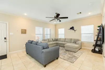 1418 Avenue M 1/2, Galveston, TX 77550 - Photo 16