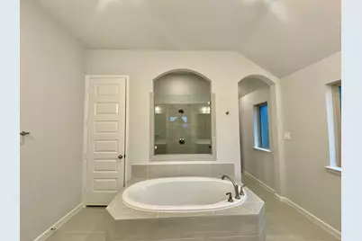 9411 Trestle Creek Court, Missouri City, TX 77459 - Photo 10