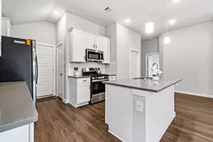 22235 Cardinal Crst Ln, New Caney, TX 77357 - Photo 8