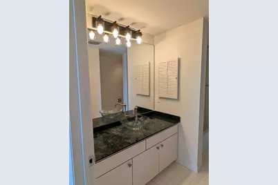 5001 Woodway Drive #1705, Houston, TX 77056 - Photo 6