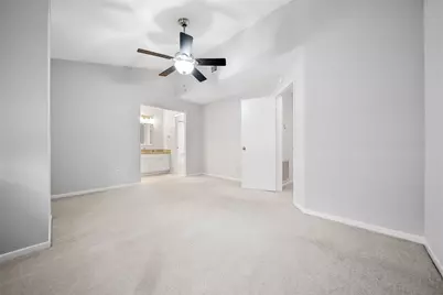 10 E Willowwood Court, The Woodlands, TX 77381 - Photo 12