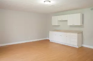 912 Robinson Rd, La Porte, TX 77571 - Photo 8