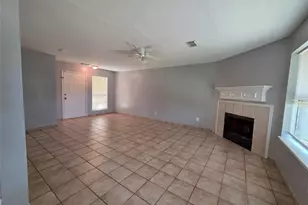10242 Revelstoke Dr, Houston, TX 77086 - Photo 2