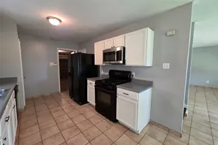 10242 Revelstoke Dr, Houston, TX 77086 - Photo 4