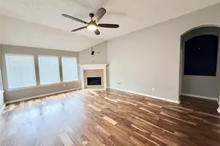 13822 Parkers Cove Ct, Houston, TX 77044 - Photo 16