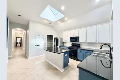 13822 Parkers Cove Court, Houston, TX 77044 - Photo 6