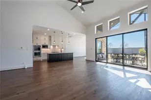 2010 Southern Landings Dr, Manvel, TX 77583 - Photo 14