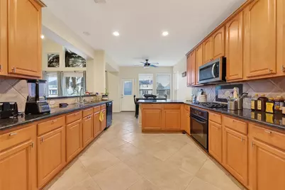 14419 Manorbier Lane, Sugar Land, TX 77498 - Photo 14
