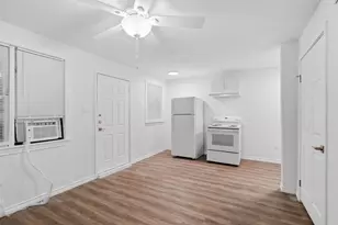 3619 Ave S, Galveston, TX 77550 - Photo 18