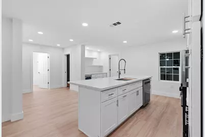 3619 Avenue S, Galveston, TX 77550 - Photo 6