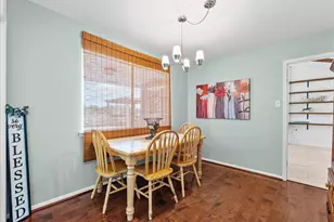 15319 Diana Ln, Houston, TX 77062 - Photo 8