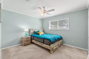 15319 Diana Ln, Houston, TX 77062 - Photo 24