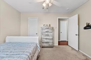 15319 Diana Ln, Houston, TX 77062 - Photo 30