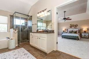 2729 Lighthouse Dr, Houston, TX 77058 - Photo 32