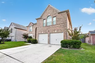 4907 Elmwood Ct, Baytown, TX 77521 - Photo 2