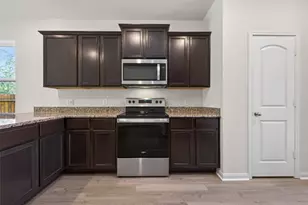 10623 Lost Maples Dr, Cleveland, TX 77328 - Photo 20