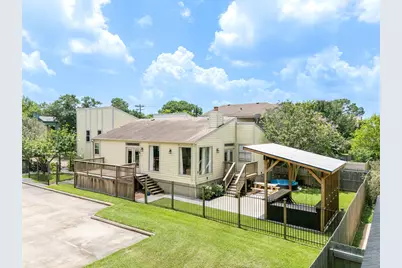 2402 Intrepid Way, League City, TX 77573 - Photo 1
