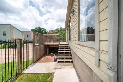 2402 Intrepid Way, League City, TX 77573 - Photo 10