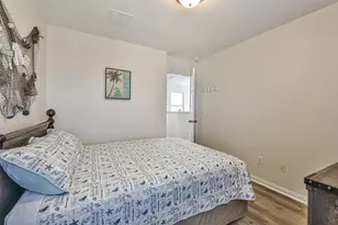 1815 28th St, Galveston, TX 77550 - Photo 38