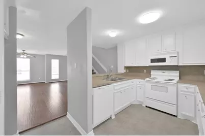 167 Binnacle Court #B, Willis, TX 77318 - Photo 8