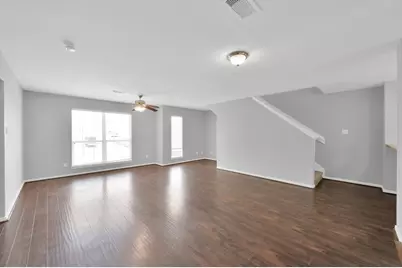167 Binnacle Court #B, Willis, TX 77318 - Photo 4