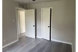 5934 Southtown St, Houston, TX 77033 - Photo 16