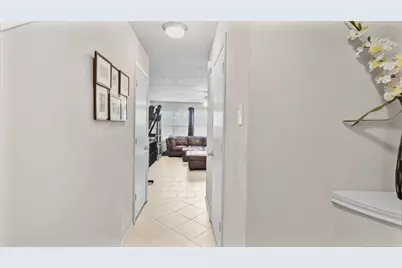 12707 Sandbur Valley Way, Houston, TX 77045 - Photo 4