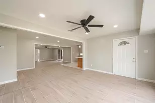 5874 Reed Rd, Houston, TX 77033 - Photo 8