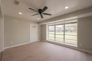 5874 Reed Rd, Houston, TX 77033 - Photo 10
