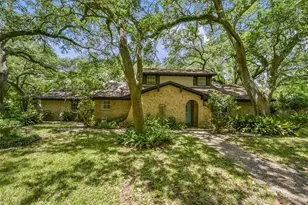 218 Hardy St, Bacliff, TX 77518 - Photo 2