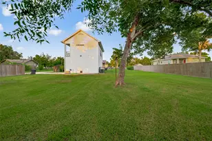 4923 Wayne St, Houston, TX 77026 - Photo 46