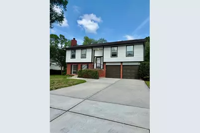 435 Old Course Dr Drive, Friendswood, TX 77546 - Photo 2