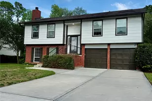 435 Old Course Dr Dr, Friendswood, TX 77546 - Photo 2