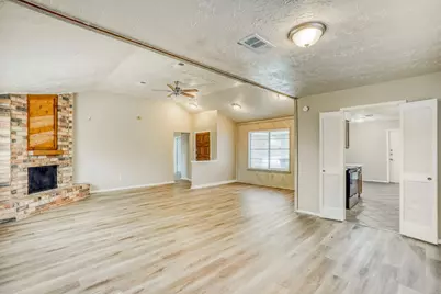 8403 Quail Burg Lane, Houston, TX 77489 - Photo 6