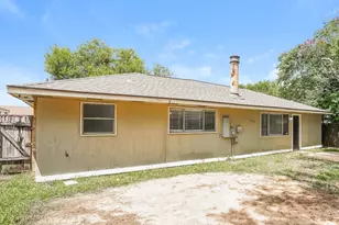8403 Quail Burg Ln, Houston, TX 77489 - Photo 16