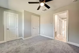 8915 Klondike St, Houston, TX 77075 - Photo 16