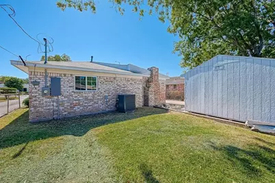 8915 Klondike Street, Houston, TX 77075 - Photo 18