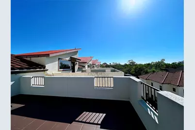 939 Queen Annes Road, Houston, TX 77024 - Photo 34