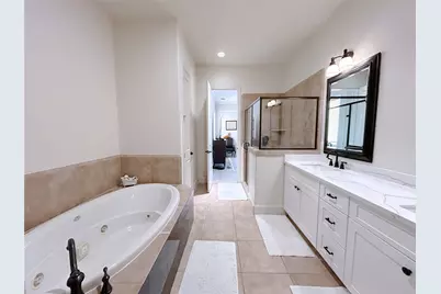 939 Queen Annes Road, Houston, TX 77024 - Photo 30