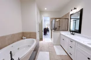 939 Queen Annes Rd, Houston, TX 77024 - Photo 30