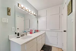 12811 Hidden Castle Dr, Houston, TX 77015 - Photo 18